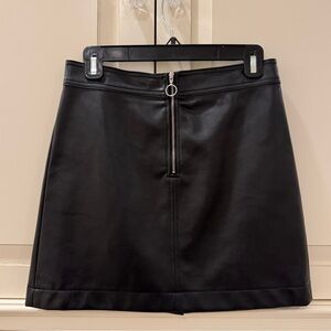 Aritzia Wilfred Free Roxanne Faux Leather Mini Skirt In Black Noir, Size 6